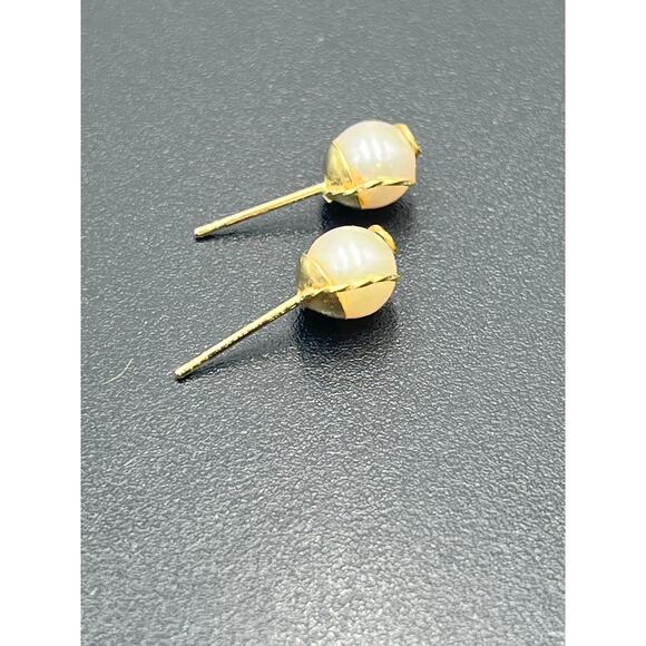 14K Yellow Gold Caged Wrapped 6mm Cream Prong Set Pearl Stud Earrings - Picture 5 of 10